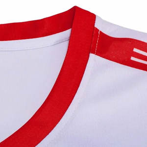 เสื้อฟุตบอลผ้าโพลีเอสเตอร์พิมพ์ซับลิเมชันสำหรับผู้ใหญ่เสื้อฟุตบอลออกแบบได้ตามต้องการ - Product Image 4