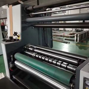 Maquinaria de procesamiento de papel de rebobinado de corte longitudinal Jumbo de alta velocidad con cojinete de bomba de motor PLC Schneider/Siemens, número de unidad de caja de carga - Product Image 2