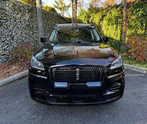 Increíble Lincoln Aviator Reserve AWD 2023 Usado en Perfectas Condiciones, con Poco Kilometraje, Disponible a un Precio Increíble - Product Image 1