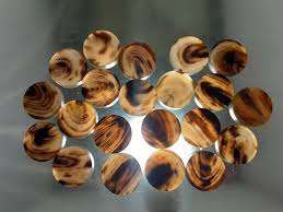 Botones de Cuerno de Búfalo Naturales, Hechos a Mano, Ecológicos, de Alta Calidad, con Acabado Mate, en Diversos Formatos - Product Image 3