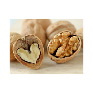 Noix crues naturelles en coquille avec surface propre de grande taille Rapport de noyau élevé emballé dans des sacs pour les acheteurs de la transformation des aliments à l'exportation - Product Image 1