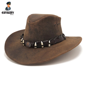 Los hombres de uso diario usan sombreros de cuero ecuestres Diseño diferente Los hombres usan sombreros de cuero ecuestres por CAVALRY SKT COMPANY - Product Image 3