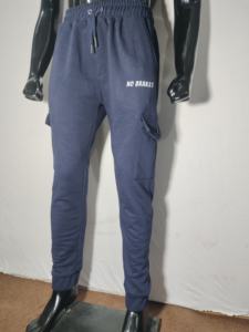 Pantalon cargo décontracté pour homme, taille moyenne, devant plat, style délavé foncé, teint uni, service OEM disponible, pantalon pour homme - Product Image 3