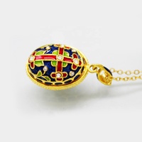 Main Émail Joyeuses Pâques Jour coloré de Bijoux Faberge style en forme d'oeuf bleu rouge croix Collier Pendentif