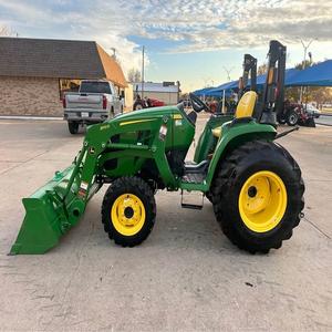 Tractor John Deere 3038E de la Mejor Calidad, Tractor Agrícola con Motor de Tracción en las 4 Ruedas, Bomba y Caja de Cambios de Calidad - Product Image 4