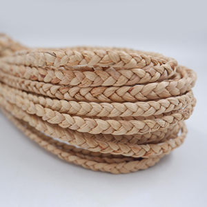 Fabricante de cuerda de jacinto de agua natural seca, suministra cordones de hilo tejidos a mano sostenibles - Product Image 4
