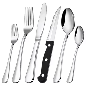 Ensemble de couverts en acier inoxydable réutilisable de luxe sur mesure, 4 pièces, style moderne argenté, couteau, fourchette, cuillère, pour fête, écologique - Product Image 1