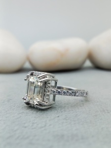 Women's 2.5ct VVS Lab Grown Emerald Cut Diamond Engagement Wedding Ring 10k 14k 18k Gold for GIA IGI Certified for Parties - Product Image 2