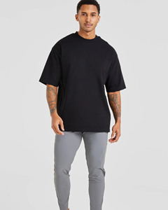 เสื้อยืดผู้ชายทรงหลวมสีดำพิมพ์โลโก้ตามสั่ง OEM ยอดนิยม ผ้าคอตตอนผสม ระบายอากาศได้ดี เหมาะสำหรับออกกำลังกายและสวมใส่ลำลอง - Product Image 3