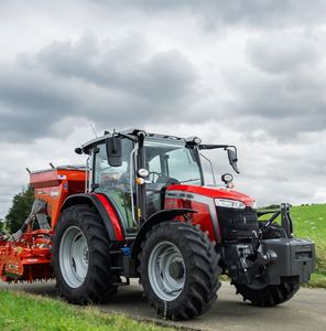 ค้นหาไอคอนที่คล้ายกัน รถแทรกเตอร์ล้อยาง Massey Ferguson MF 385 คุณภาพดี ใช้งานมาแล้ว 85 แรงม้า พร้อมหลังคาบังแดดและผานไถจาน 2WD มีสินค้าในสต็อก - Product Image 5