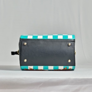 Nouveau sac à main pour femme en cuir sculpté à la main de luxe, design cœur, motif damier, style western, sac à bandoulière élégant pour femme - Product Image 2