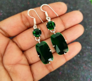 Women's Trendy Silver Plated Emerald <b>Crystal</b> Drop <b>Earrings</b> Wholesale Bulk Fashion Dangle Wedding Accessories Cheap Price - Product Image 1