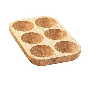 Nouveau design Plateau à oeufs fini naturel en bois durable Porte-oeufs en bois rustique pour oeufs utilisable dans le réfrigérateur de cuisine. - Product Image 6
