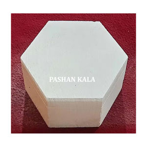 กล่องลายหินอ่อนสีขาวล้วนสุดพิเศษมาพร้อมกับการตกแต่งที่ประณีตและมันวาวเรียบเนียนสำหรับใช้ตกแต่งและกล่องเก็บเครื่องประดับ - Product Image 1