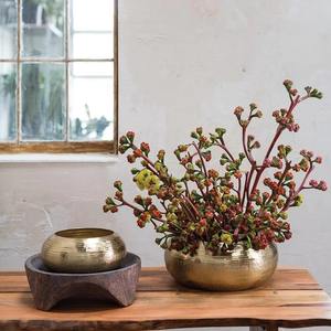 Recipiente de Metal con Diseño Floral para una Transformación Creativa del Hogar y una Exhibición Elegante de Flores - Product Image 6