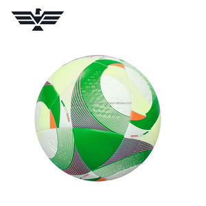 Ballon de football d'entraînement pliable professionnel personnalisable en gros, haute performance, en PU, cousu à la machine, pour une utilisation en extérieur - Product Image 5