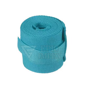 Couvre-mains de boxe personnalisé avec boucle de pouce en tissu respirant et fermeture velcro pour l'entraînement et le soutien au combat - Product Image 2