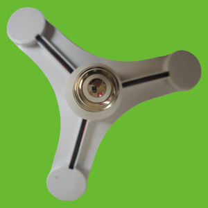 Portalámparas de Techo de Tres Cabezas - Product Image 1