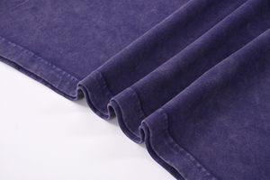 เสื้อยืดบาติกสีม่วงสำหรับผู้ชาย ผ้าหนา 250gsm รับสกรีนโลโก้ เสื้อยืดคอตตอน 100% ขายส่ง - Product Image 5