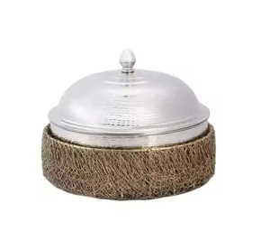 Casserole de luxe en métal faite à la main en forme ronde Chauffe-plats design pour la maison et l'hôtel avec de superbes caractéristiques décoratives - Product Image 5