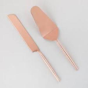 Sturdy metal <b>cake</b> <b>stand</b> with modern elegant design and silver finished for professional dessert table and birthday party display - Product Image 4