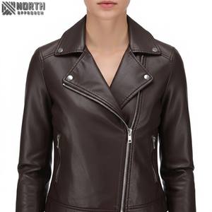 Veste en cuir pour femme en PU blanc de haute qualité, veste d'hiver respirante tricotée personnalisée pour l'extérieur - Product Image 1