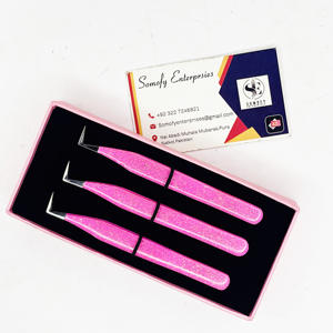 Pince à cils en acier inoxydable revêtue de caoutchouc avec logo personnalisable Pointe argentée maigre à 90 degrés Nouveau design de poignée en couleur blanche - Product Image 4