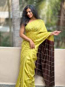 Sari Tradicional Multicolor de Seda Tussar Pura para Mujer, Ofrece Comodidad Superior y Estilo Elegante para Grandes Ocasiones, de la India - Product Image 2