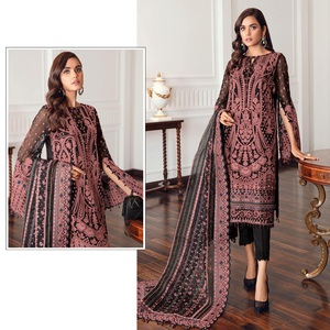 <b>Top</b> Fashion Women's Trendy Fashion Forward Pakistani Clothing salwar Kameez Suit Set for Sale at Best Prices - Product Image 1