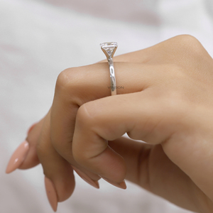 2 Carat Asscher Cut Moissanite Diamond Bague de fiançailles à queue de pavé Solitaire Bague de proposition pour femmes Bagues en pierres précieuses - Product Image 4