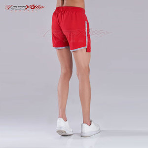 Pantalones cortos para correr para hombre con aberturas laterales para libertad de movimiento y ventilación Pantalones cortos de entrenamiento para hombre con cintura con cordón - Product Image 3