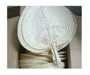 Colorido abanico de bambú tejido a mano hecho a mano para hombres y mujeres hecho en Vietnam con precio competitivo - Product Image 1