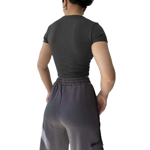 Camisetas Cortas Ecológicas para Mujer, Cuello Redondo, Corte Ajustado, Modernas, de Manga Corta con Botones, HECHAS POR HAIDIIII SPORTS 2027 - Product Image 5