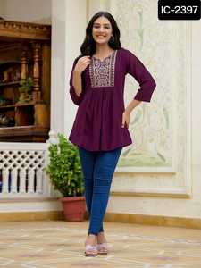 Georgette pesada de estilo moderno indio con bordado, tops cortos de trabajo para oficina y ropa regular para mujer, ropa informal Kurtis - Product Image 4