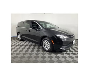 Chrysler Voyager LX FWD 2025 Usado en Excelentes Condiciones - Product Image 1