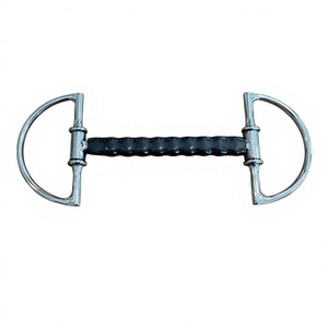 Bocado para Caballo de Acero Inoxidable con Mejillas Completas y Boquilla de Goma Negra, Diseño Flexible - Product Image 3