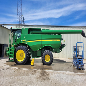 Cosechadora de Trigo, Arroz y Maíz John Deere S780 2022 en Excelentes Condiciones, Lista para un Cosecho Rápido - Product Image 1