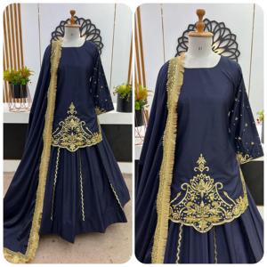 Readymade Salwar Kameez Costume pour femme en tissu de soie avec broderie élégante pour mariage et festival Porter au prix de gros - Product Image 6