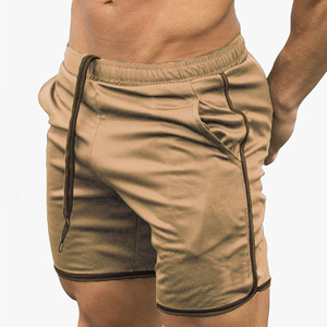 Short de sport pour homme en polyester 100% de qualité supérieure avec logo personnalisé, motif uni et teint, style décontracté, fonction anti-rides - Product Image 3