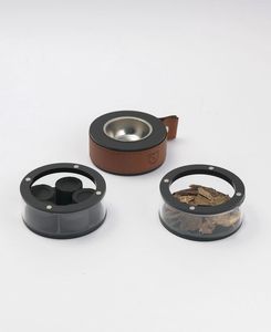 Juego de quemador Oud portátil de lujo con acabado de cuero, contenedores de almacenamiento de carbón y Oud incluidos para rituales árabes Bakhoor - Product Image 1