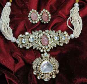 Ensemble collier et boucles d'oreilles en or antique plaqué or Polki Kundan, bijoux élégants pour les mariages et les célébrations d'anniversaire - Product Image 5