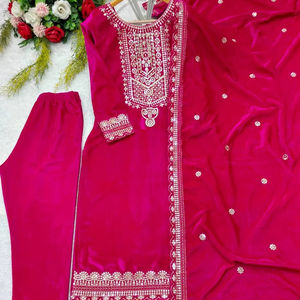 Hermoso Conjunto de Salwar Kameez de Viscosa para Bodas con Bordado Intenso para Fiestas - Product Image 1