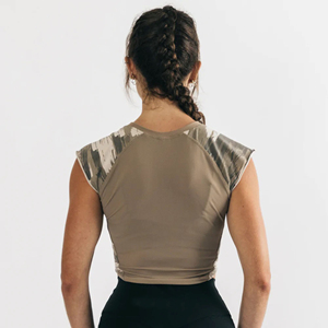 Rendimiento Fit 95% algodón 5% Spandex Cap mangas raglán en forma de escote de la tripulación de las mujeres de la lona Tan Camo Scoop bajo cultivo T-Shir - Product Image 4