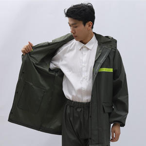 Traje de lluvia reflectante industrial Conjunto de chaqueta y pantalones de seguridad impermeable para trabajo al aire libre y protección contra lluvia intensa - Product Image 5