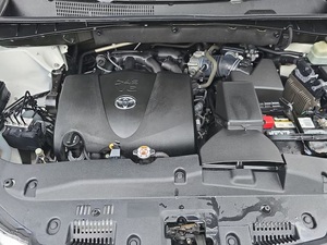 Toyota Highlander XLE 2018, moteur essence V6, traction avant, automatique, SUV/crossover - Product Image 4