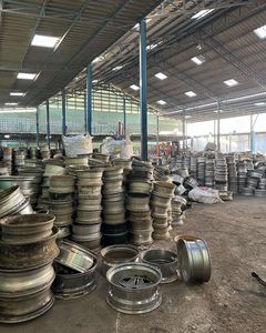 Best Aluminum Wheel Hub <b>Scrap</b> Alloy Wheel Recycling Material with 99.90% Al Content for <b>Metal</b> <b>Scrap</b> Processing - Product Image 4