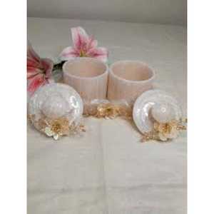 Ensemble de 2 pots à fruits secs en résine écologique faits à la main avec un design antique peint à la main - Product Image 2