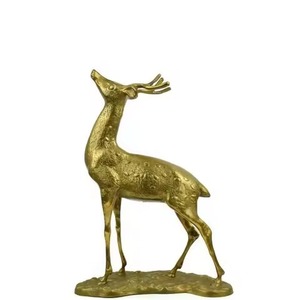 Statues de renne en aluminium décoratives modernes en métal avec des finitions en métal élégantes pour la décoration de Noël Intérieur de vacances - Product Image 1