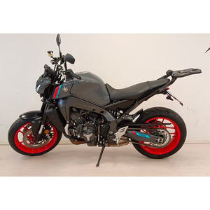 Motocicletas Deportivas MT-09 de Alto Rendimiento para Aventureros - Product Image 5