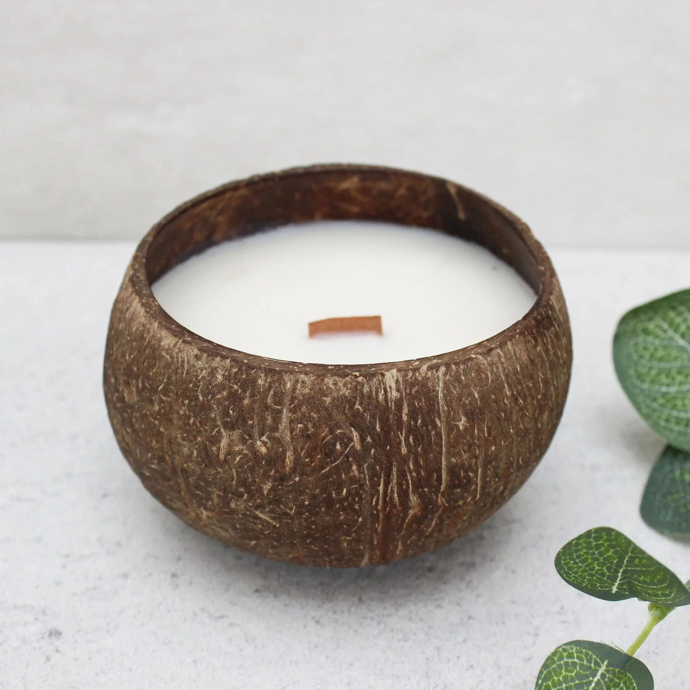 Grosir lilin mangkuk kelapa lilin kedelai organik lilin wangi alami mewah dan santai aroma cocok untuk rumah atau Spa